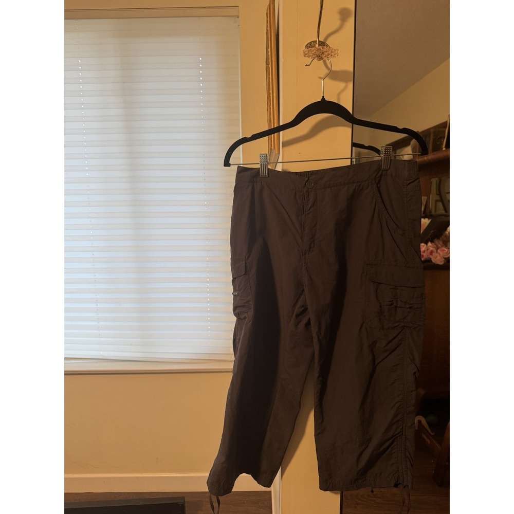 Gray Capri Pants with Drawstring Calf - Size Medium